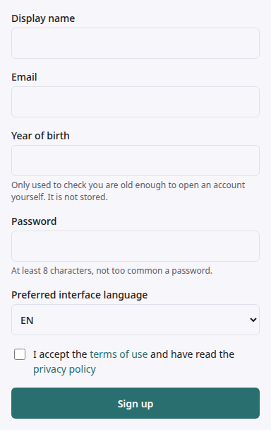 Formularz rejestracji: nazwa wyświetlana, e-mail, rok urodzenia, hasło i preferowany język interfejsu, pole „I accept the terms of use and have read the privacy policy” i przycisk „Sign up”.